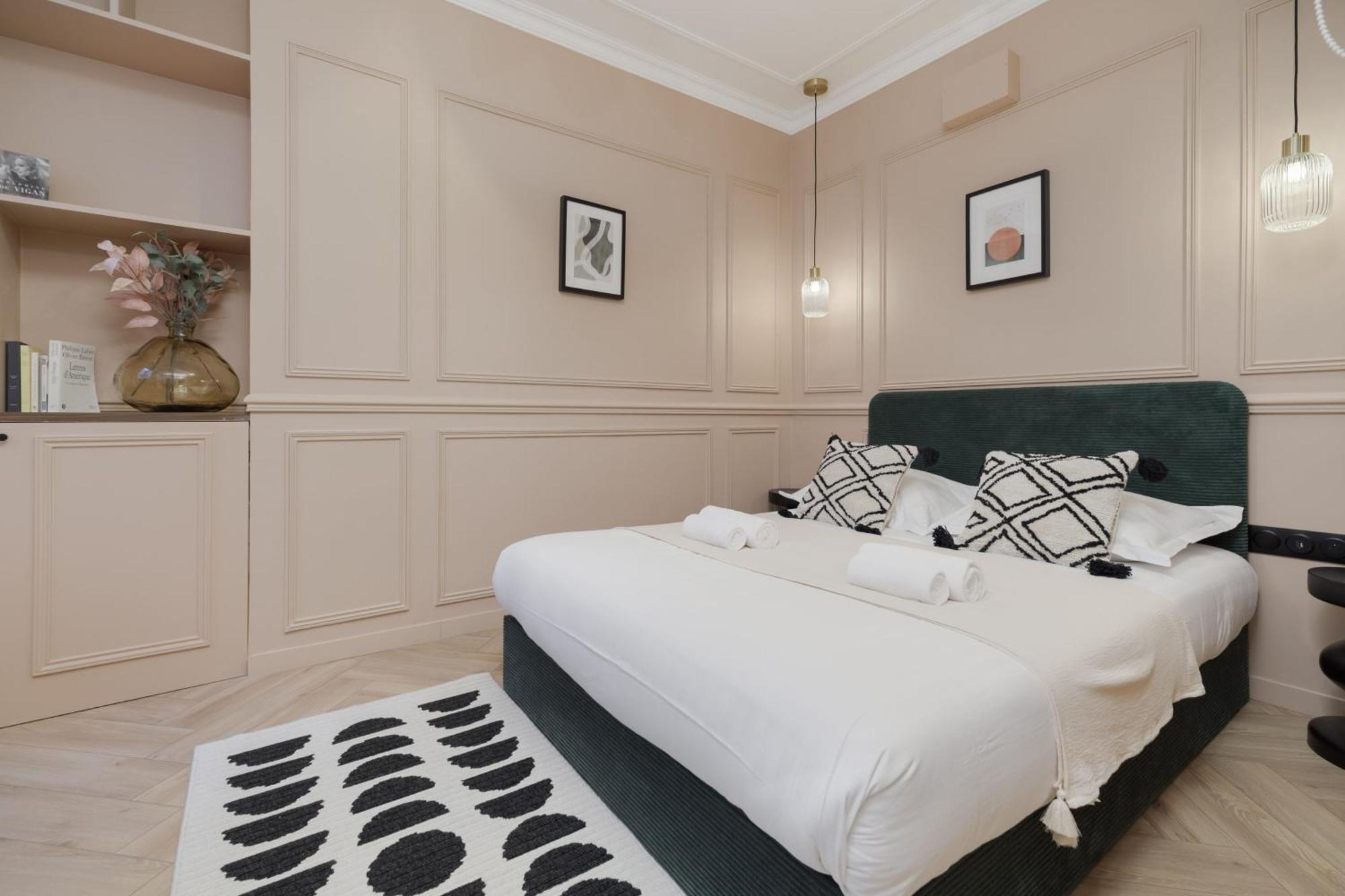 Poetic Stay - Louvre Париж Экстерьер фото
