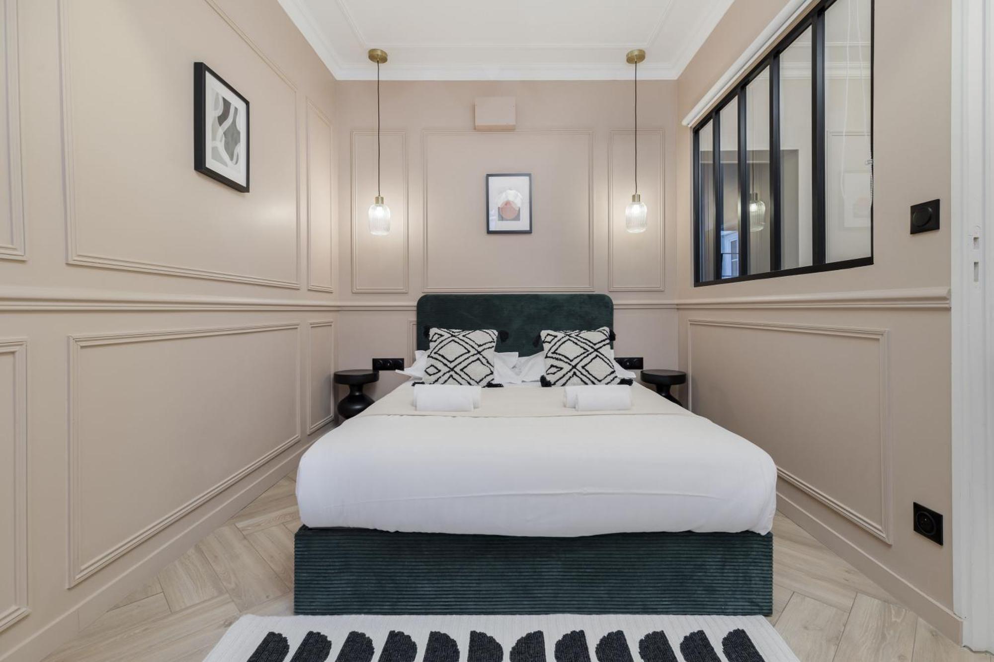 Poetic Stay - Louvre Париж Экстерьер фото