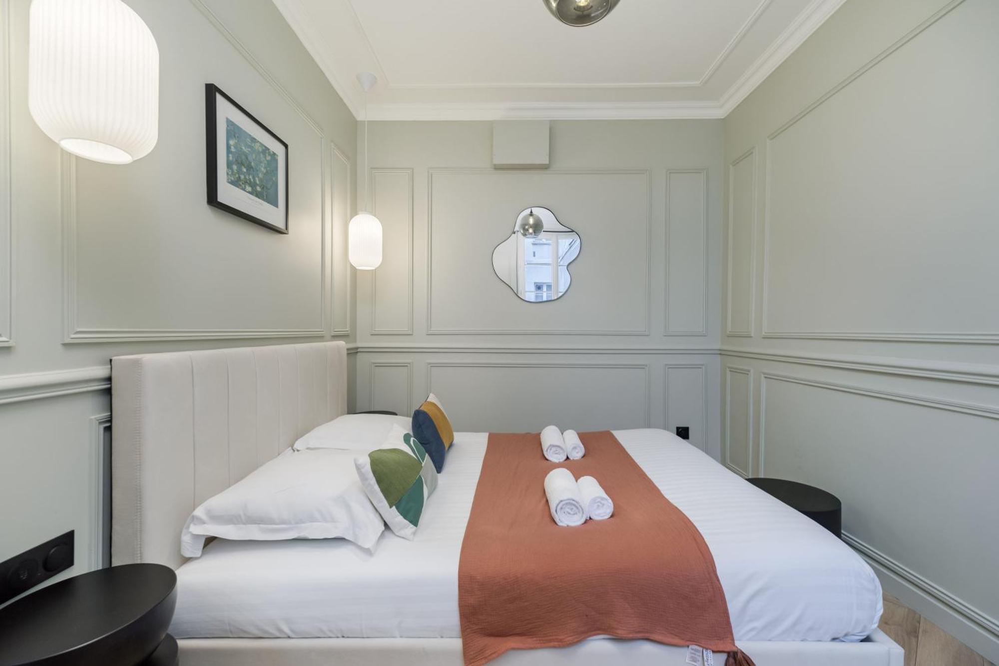 Poetic Stay - Louvre Париж Экстерьер фото