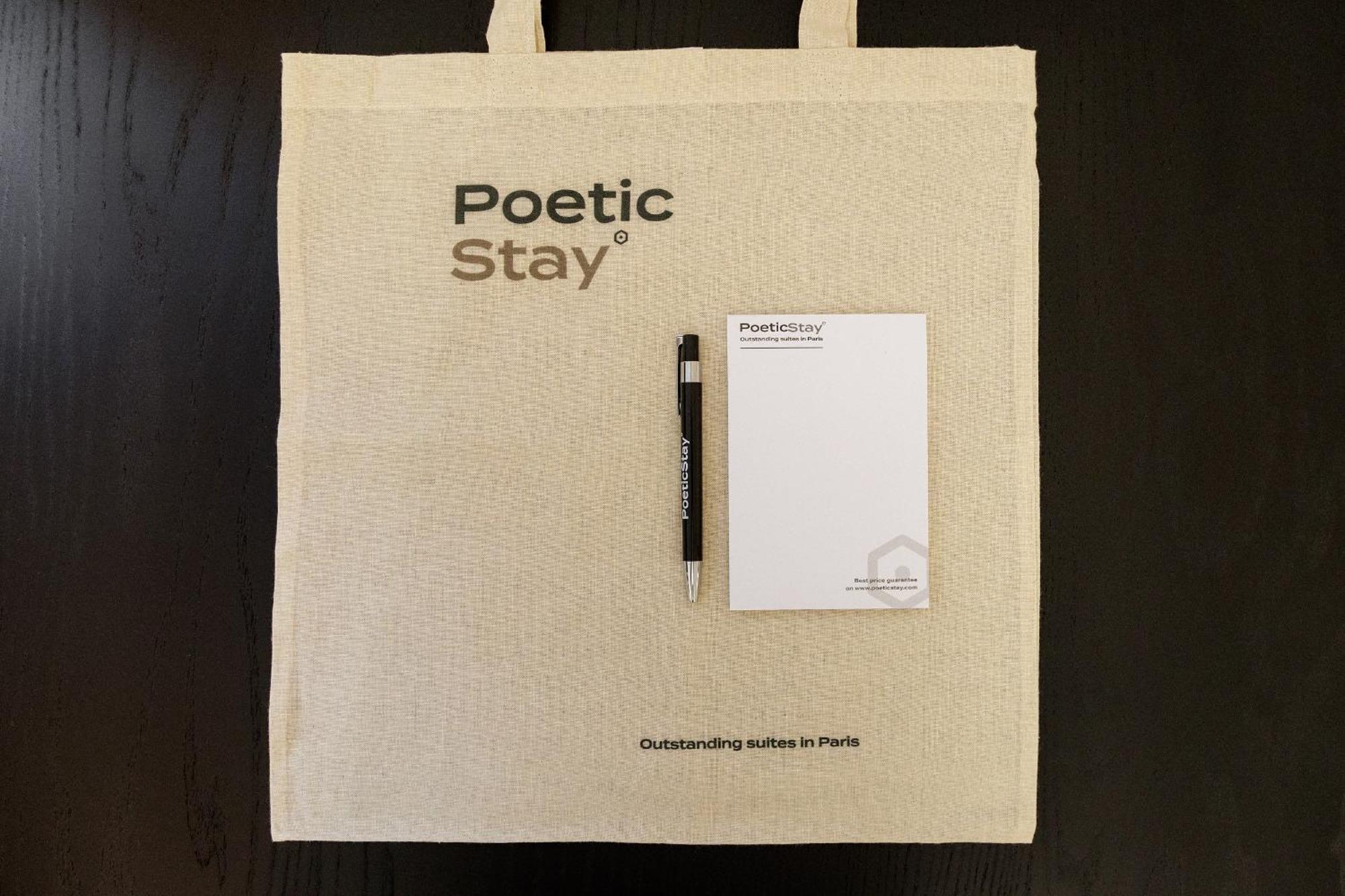 Poetic Stay - Louvre Париж Экстерьер фото