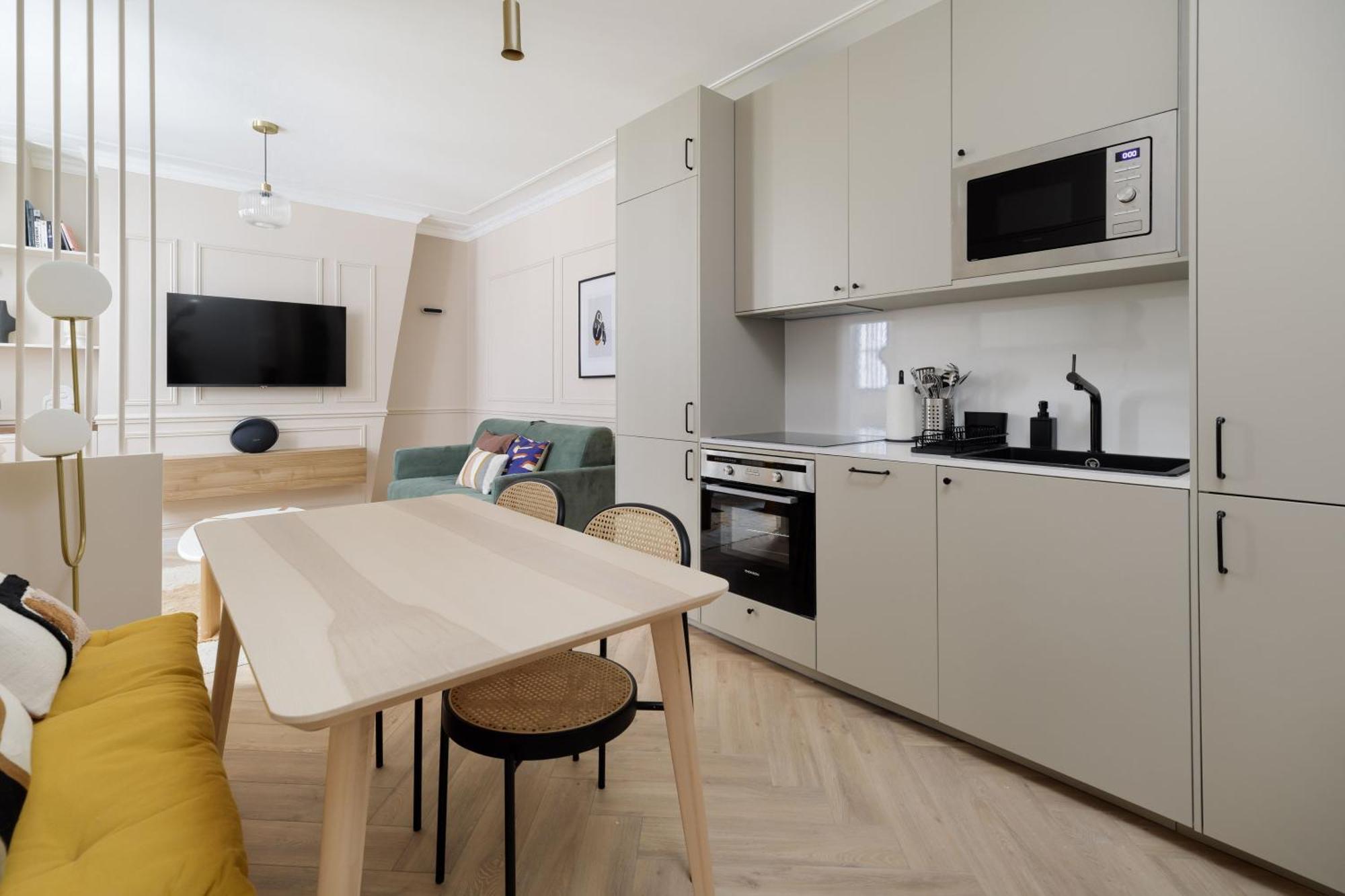 Poetic Stay - Louvre Париж Экстерьер фото
