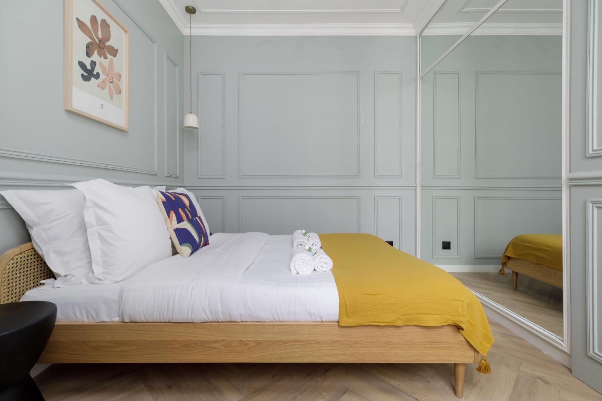 Poetic Stay - Louvre Париж Экстерьер фото