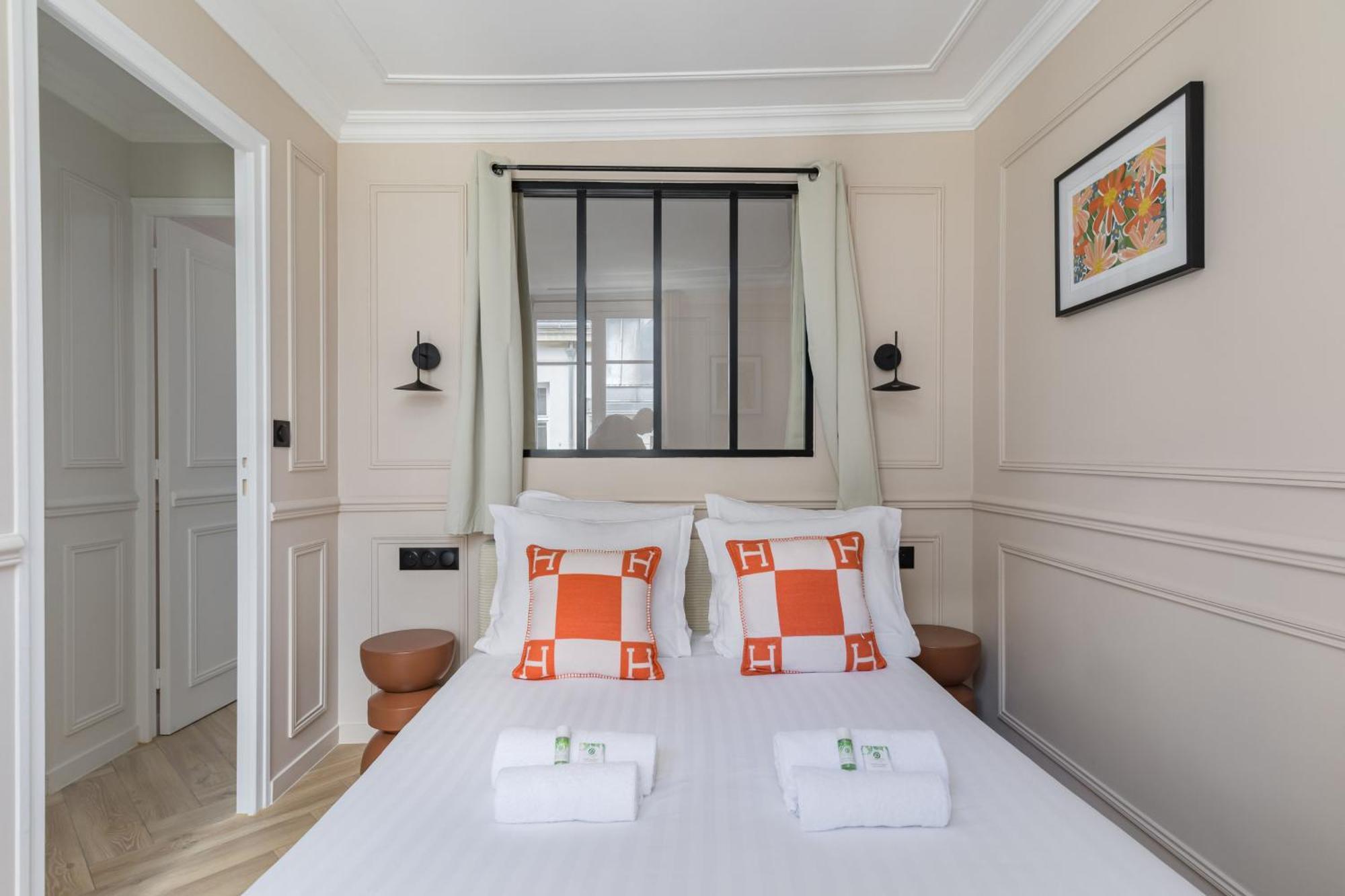 Poetic Stay - Louvre Париж Экстерьер фото
