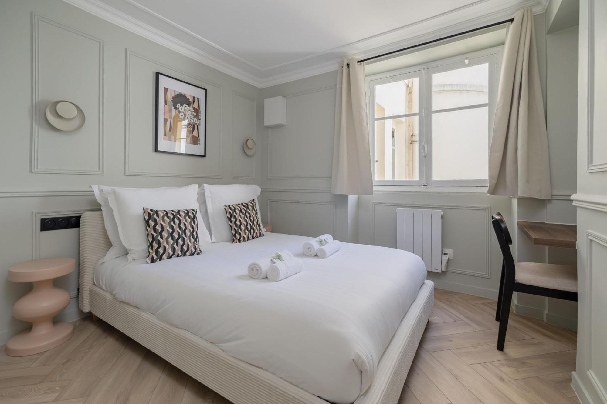 Poetic Stay - Louvre Париж Экстерьер фото